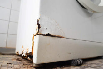 Το λάθος που κάνουμε για καλύτερα και στο τέλος σκουριάζει το πλυντήριο εξωτερικά σύμφωνα με τεχνικό