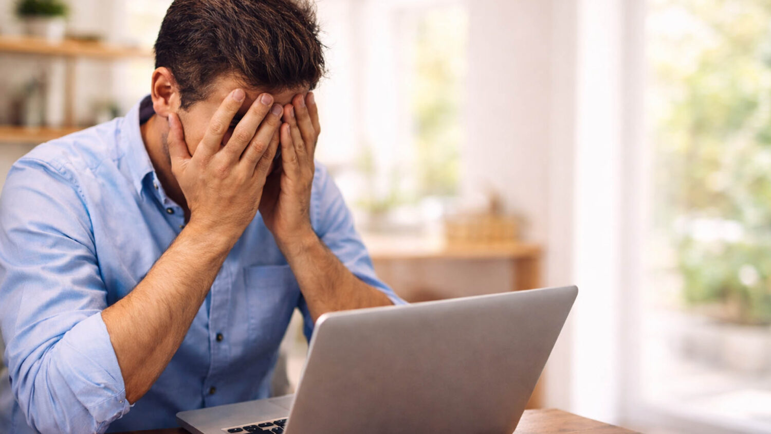 Η Google αλλάζει ξανά τους κανόνες και οι publishers πληρώνουν το τίμημα