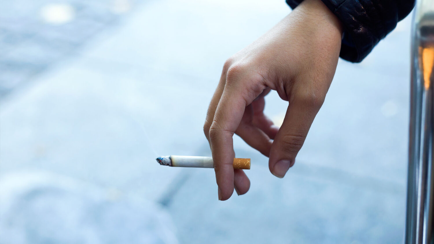 Ιστορική αλλαγή: Ισόβια απαγόρευση καπνίσματος για όσους γεννήθηκαν μετά το 2008