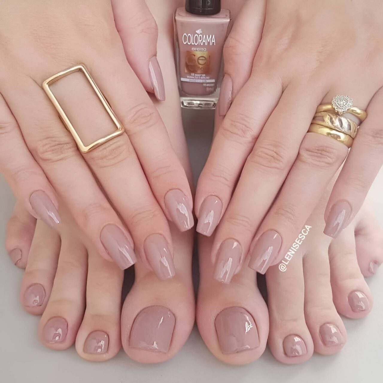 20 ιδέες για matching νύχια χεριών και ποδιών που θα αντιγράψεις αυτό το καλοκαίρι 4 20 ιδέες για matching νύχια χεριών και ποδιών που θα αντιγράψεις αυτό το καλοκαίρι