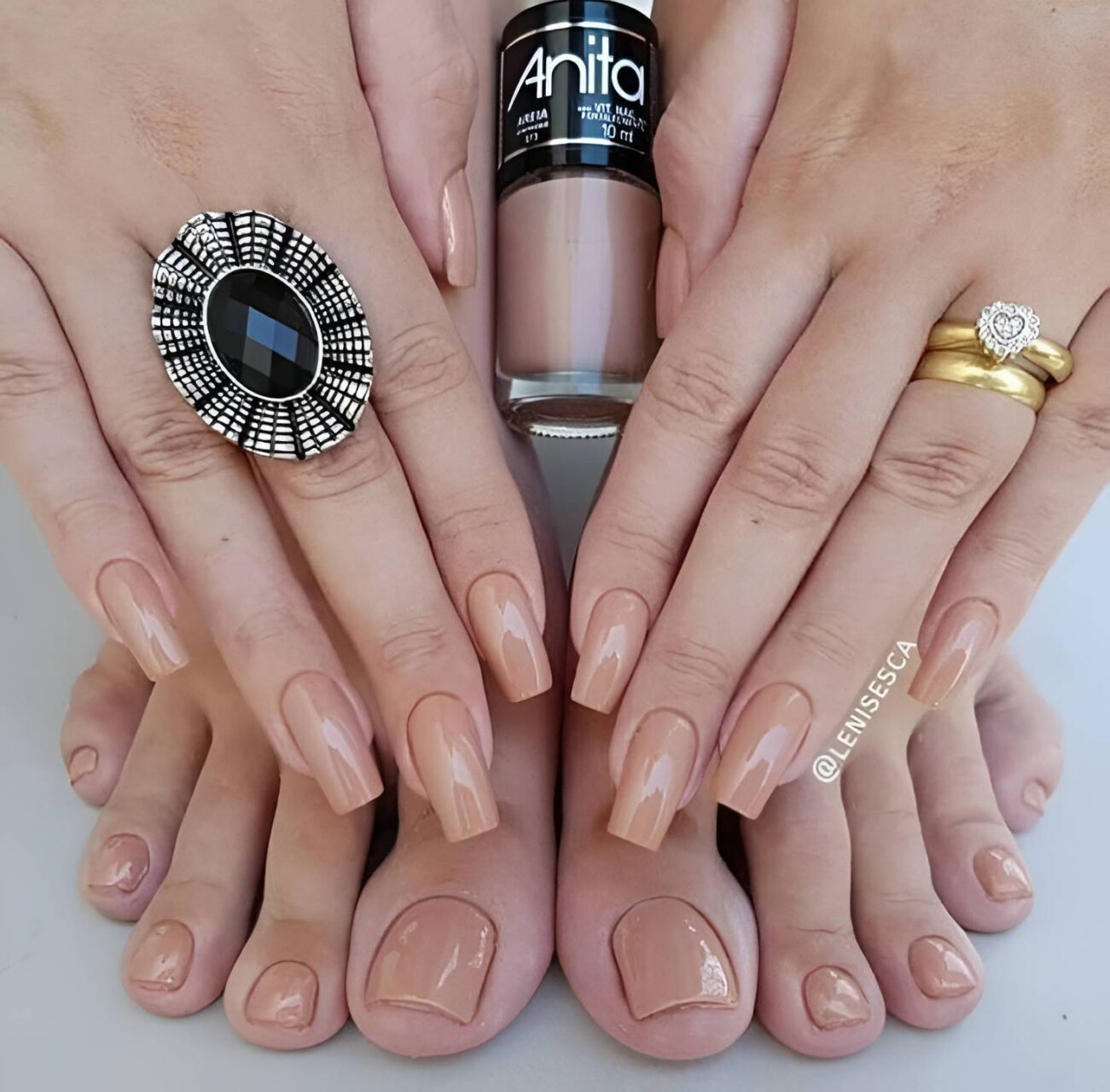 20 ιδέες για matching νύχια χεριών και ποδιών που θα αντιγράψεις αυτό το καλοκαίρι 7 20 ιδέες για matching νύχια χεριών και ποδιών που θα αντιγράψεις αυτό το καλοκαίρι