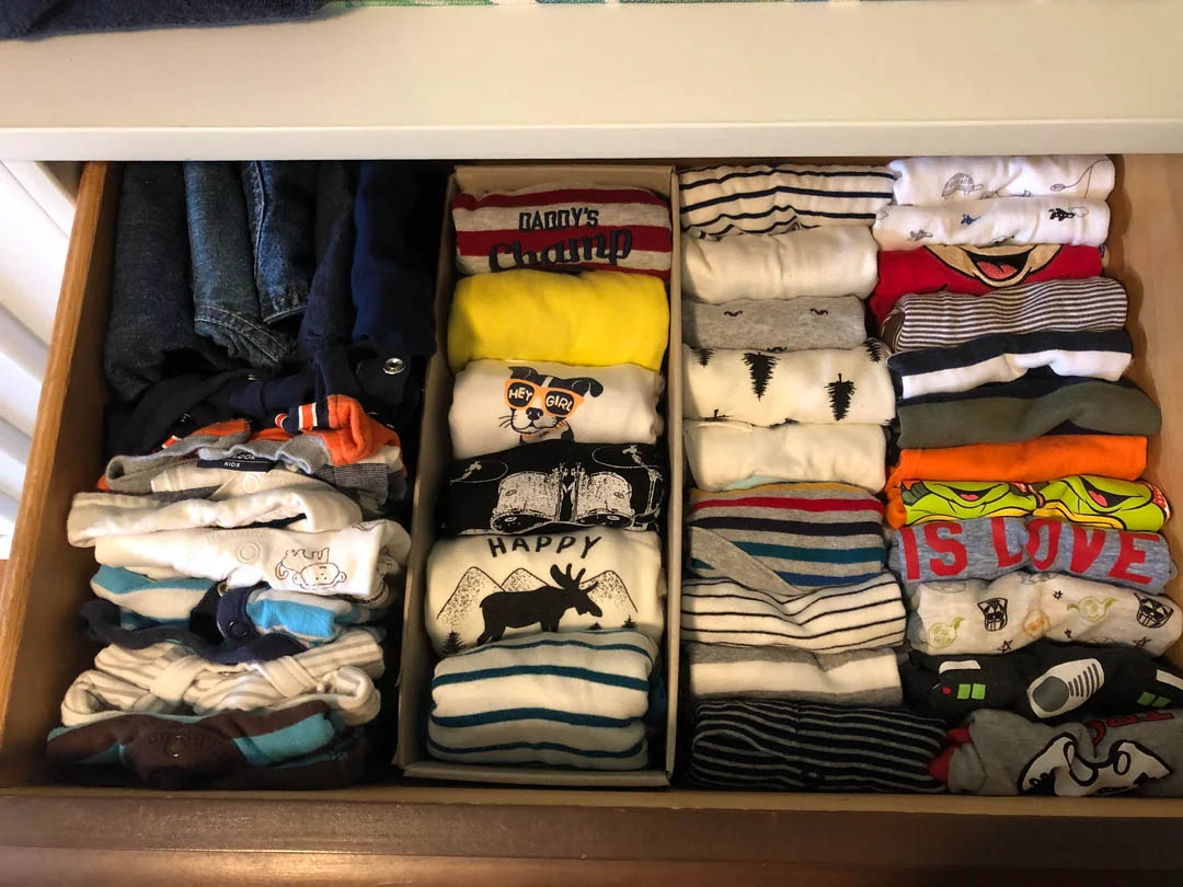 Η ιαπωνική μέθοδος για να διπλώνεις ρούχα και να κερδίζεις χώρο σε μικρές ντουλάπες 2 μέθοδος Marie Kondo για το δίπλωμα των ρούχων