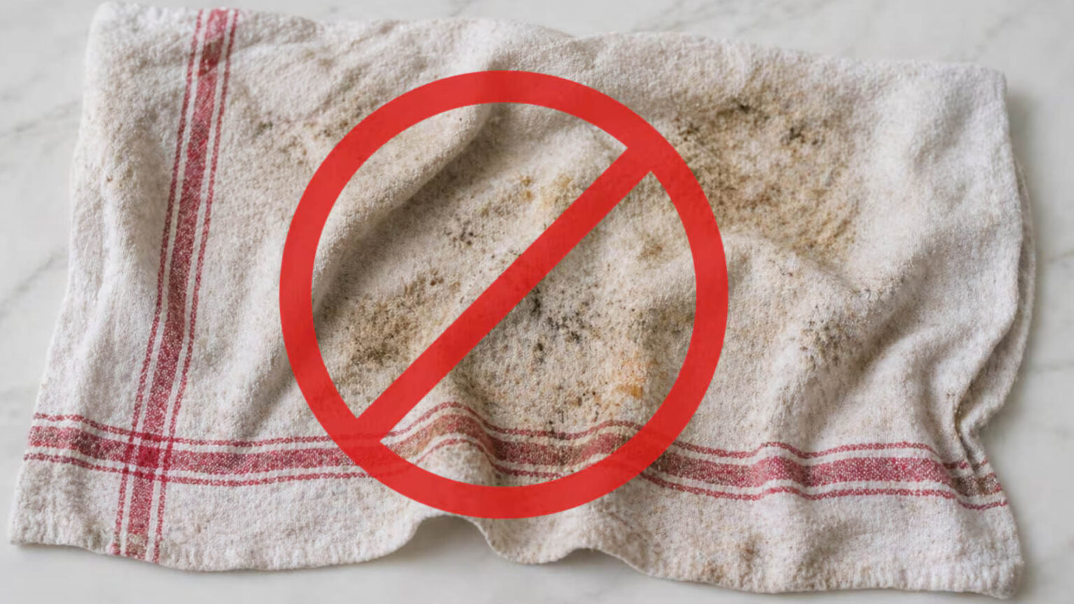 Πες αντίο στις άσχημες μυρωδιές στις πετσέτες κουζίνας: το απλό κόλπο με 2 υλικά που τις κάνει σαν καινούριες