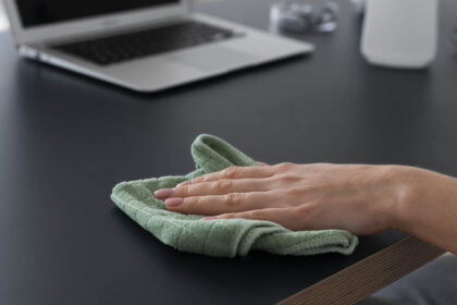 Μην κάνεις αυτό το λάθος στην ανοιξιάτικη καθαριότητα - μπορεί να προκαλέσει αλλεργίες