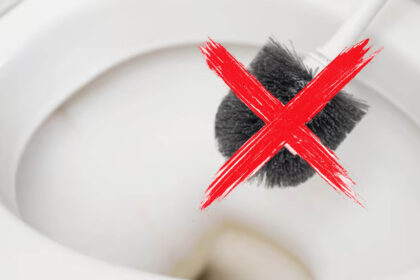 Αντίο στις κλασικές βούρτσες τουαλέτας: Ο αντικαταστάτης τους που μας σώσει από τα μικρόβια